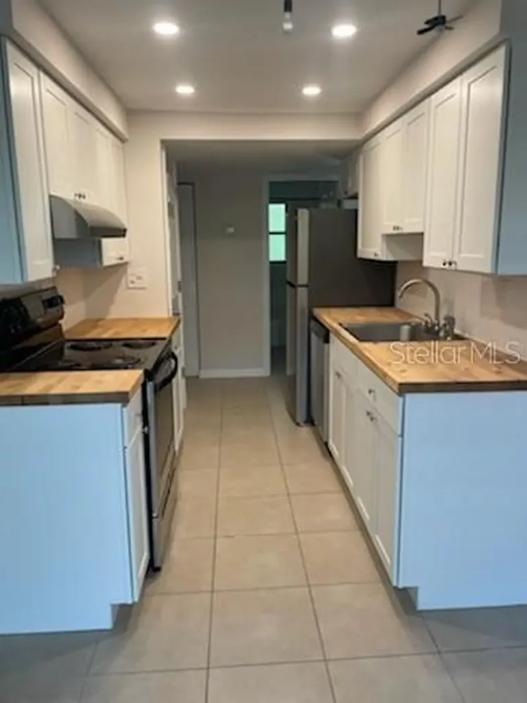 208 Magnolia Avenue Anna Maria FL 34216