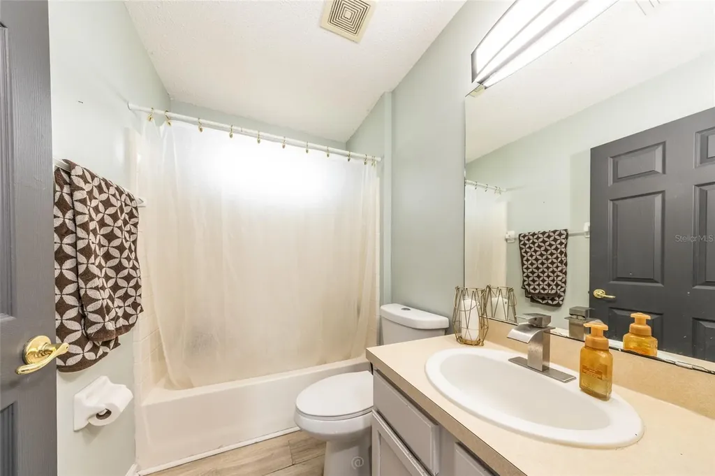 25 Rockingham Lane Palm Coast FL 32164