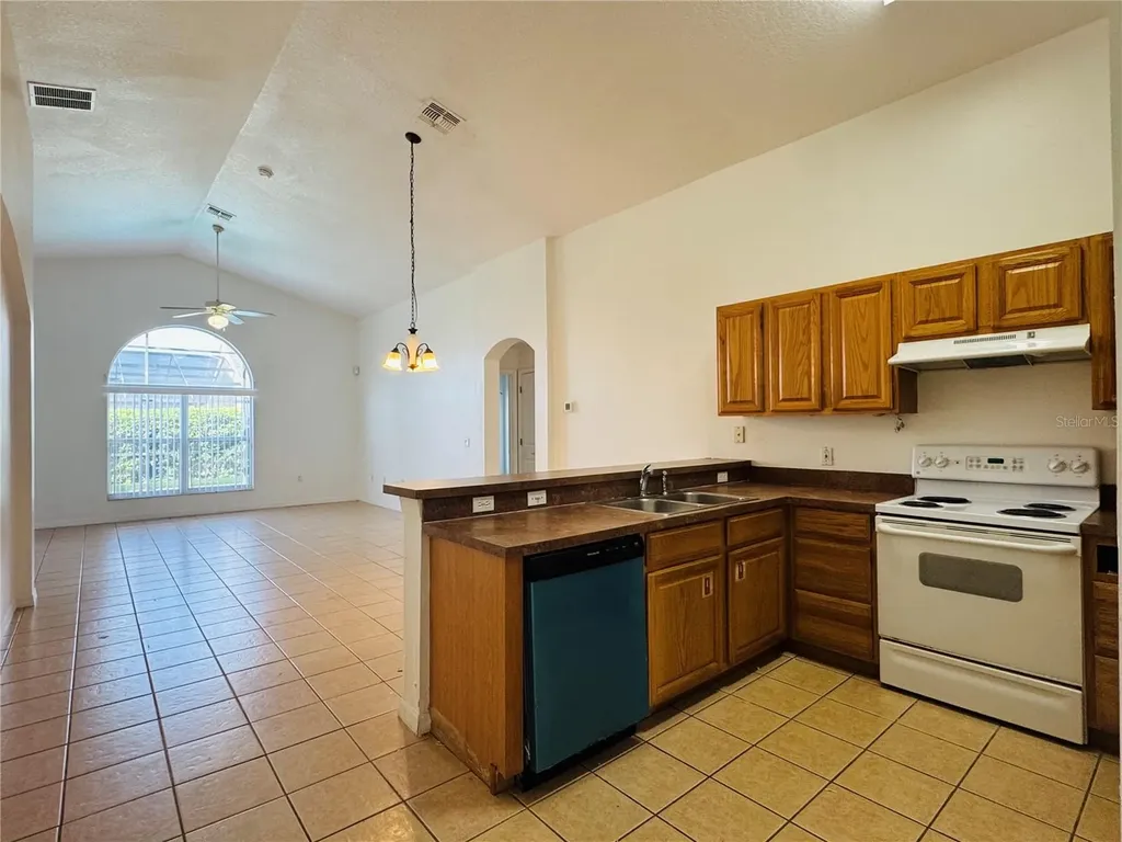 4795 Cumbrian Lakes Drive Kissimmee FL 34746