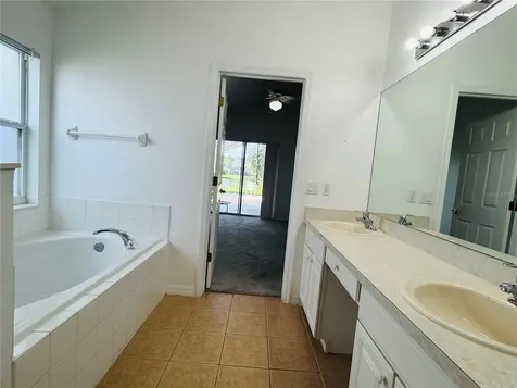 4795 Cumbrian Lakes Drive Kissimmee FL 34746