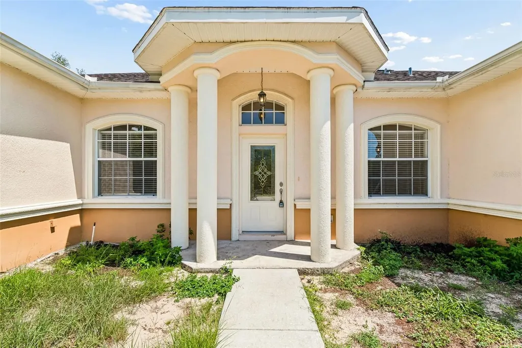 37 Greenpark Boulevard Homosassa FL 34446