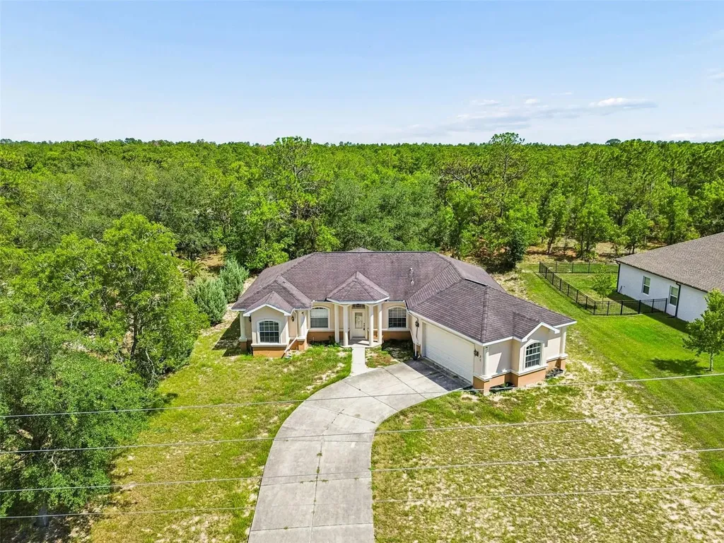 37 Greenpark Boulevard Homosassa FL 34446