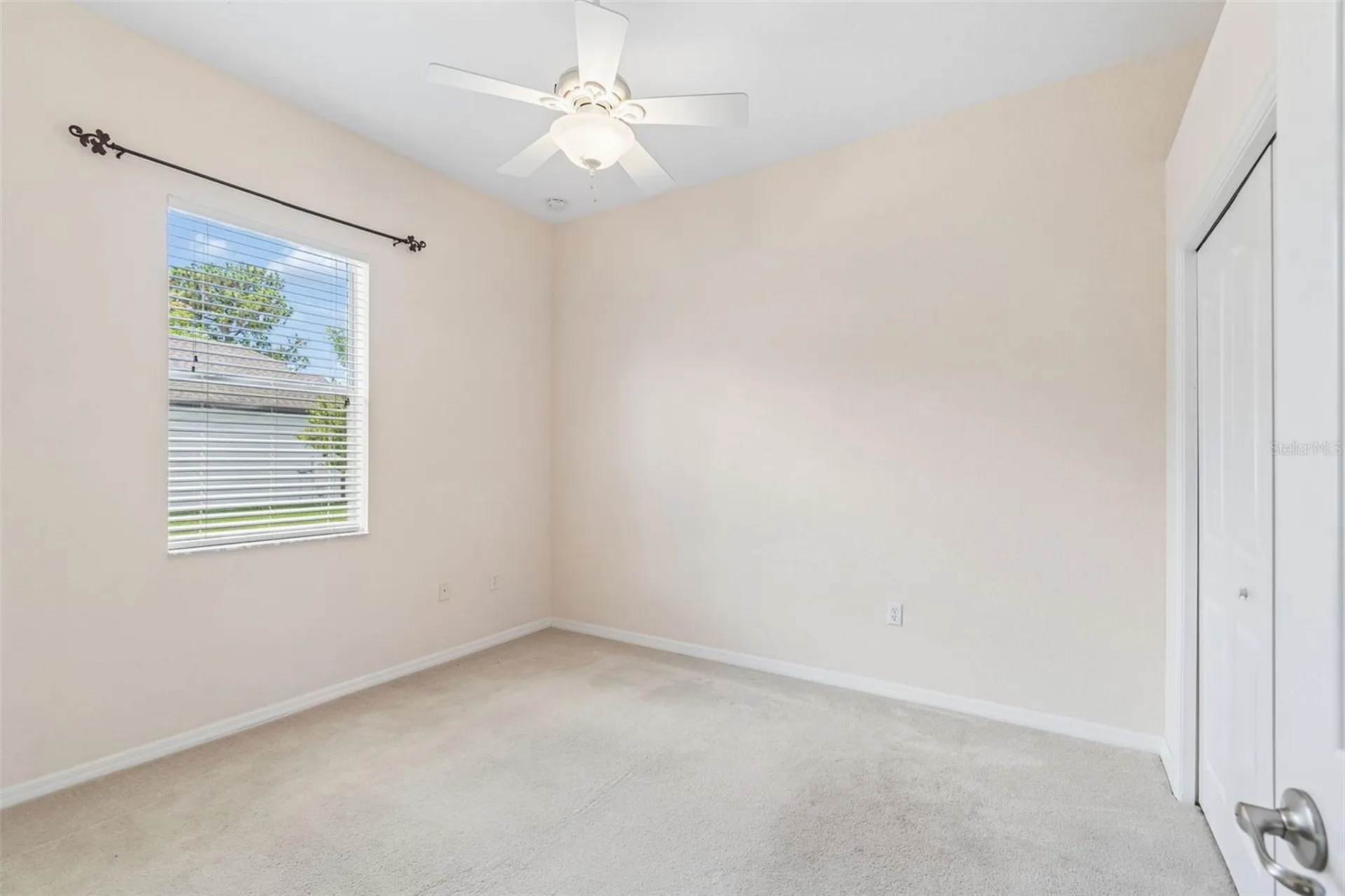 37 Greenpark Boulevard Homosassa FL 34446