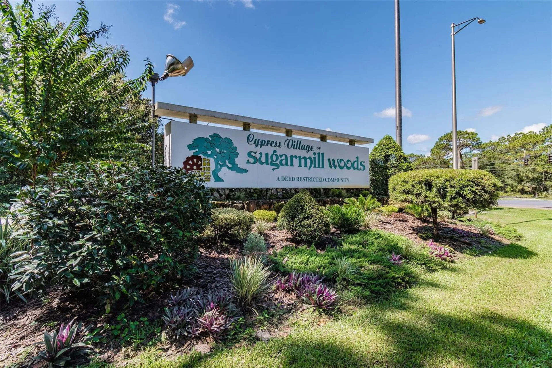 37 Greenpark Boulevard Homosassa FL 34446