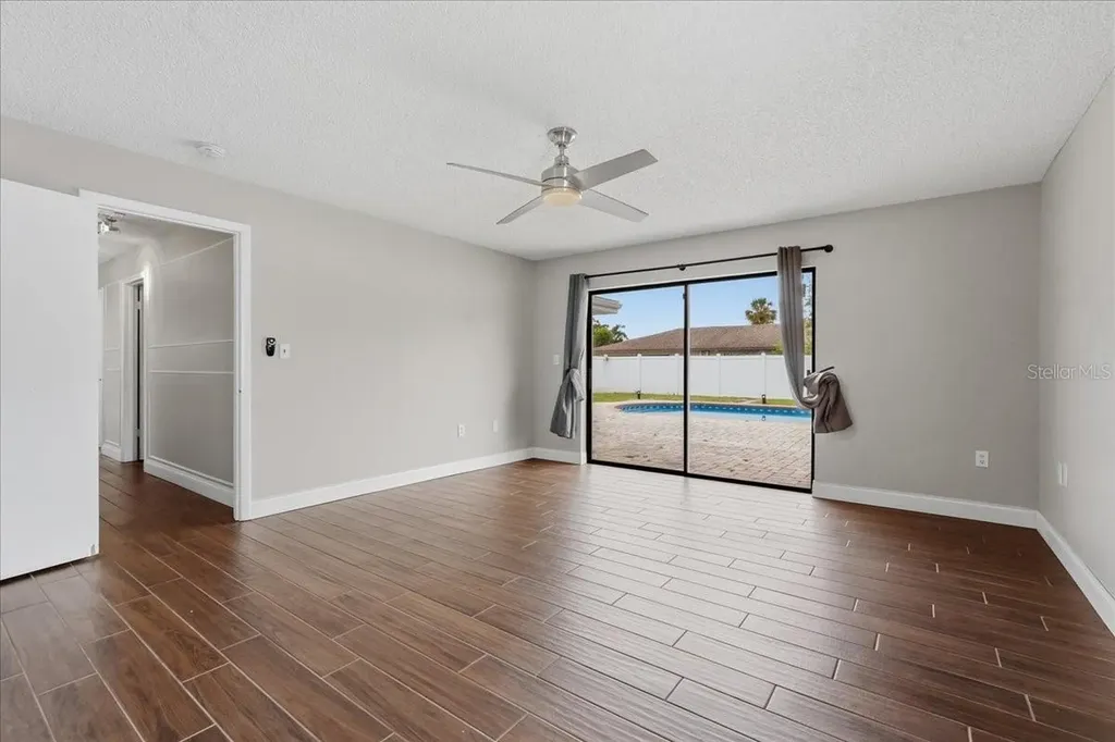 107 Elm Square S Lakeland FL 33813