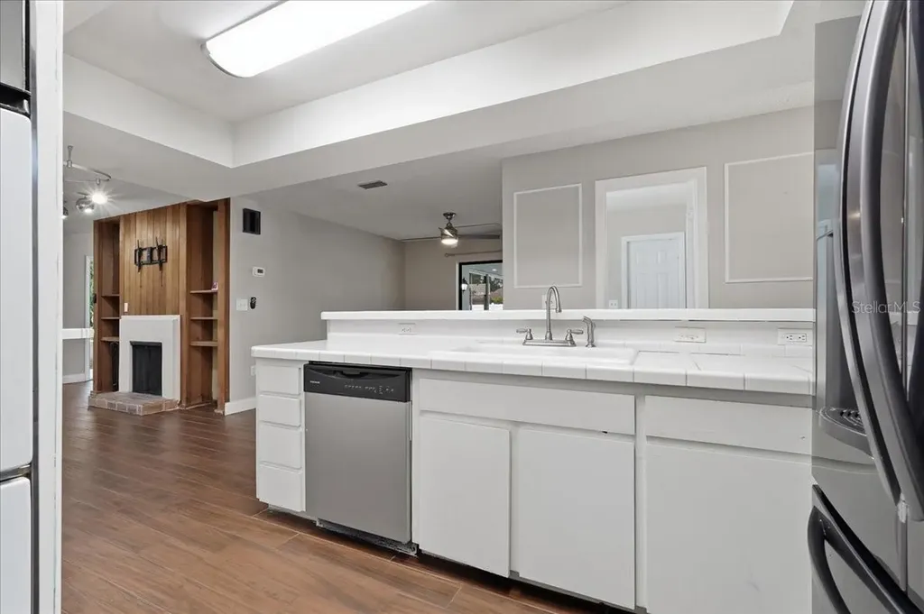 107 Elm Square S Lakeland FL 33813
