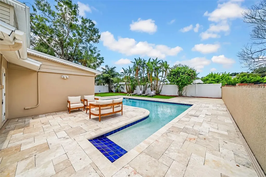 4924 Shetland Avenue Tampa FL 33615