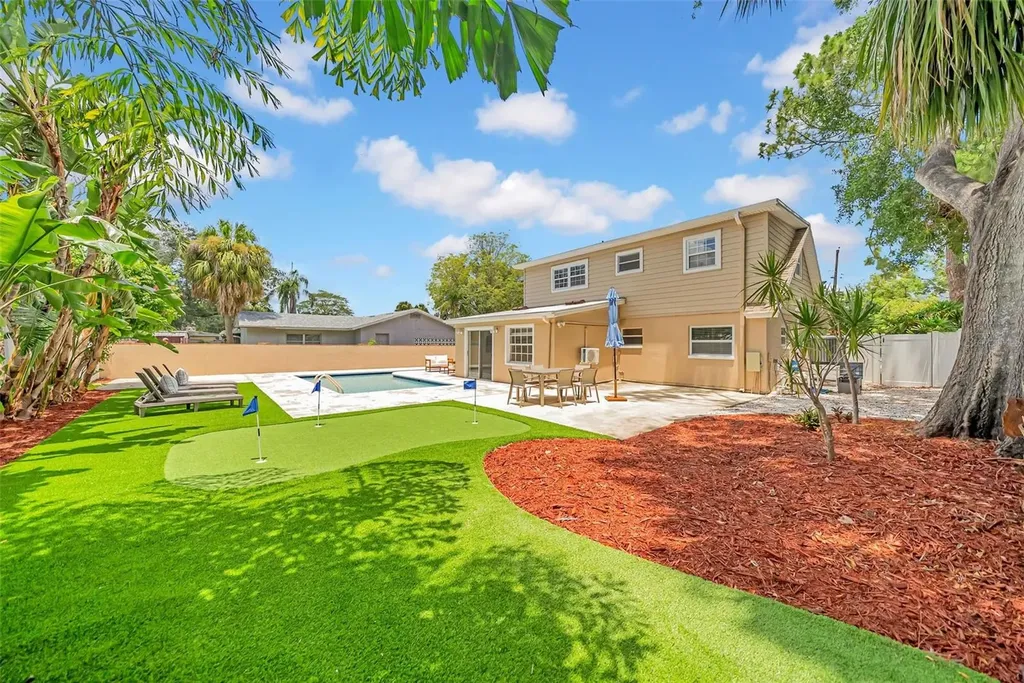 4924 Shetland Avenue Tampa FL 33615