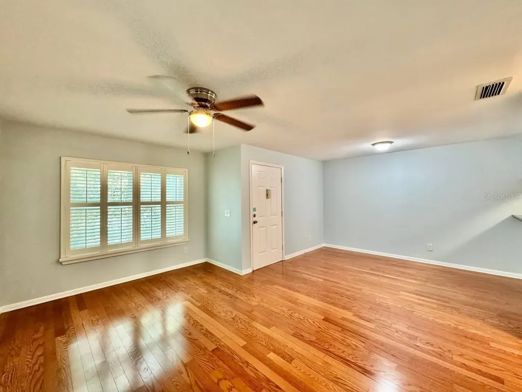 5440 S Macdill Avenue Tampa FL 33611
