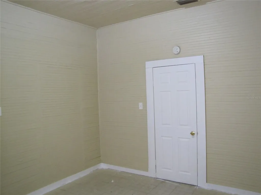 1026 E 15th Avenue Tampa FL 33605