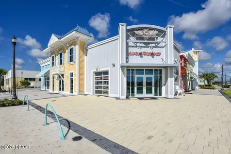 842 Attitude Avenue Daytona Beach FL 32124