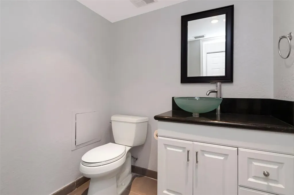 2284 Oak Neck Road Clearwater FL 33763