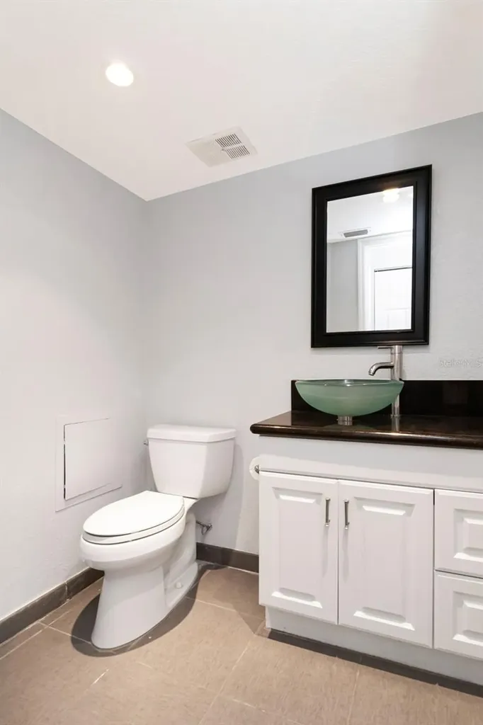 2284 Oak Neck Road Clearwater FL 33763