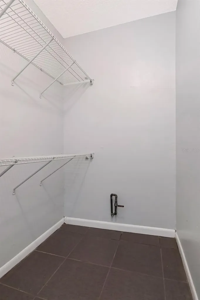 2284 Oak Neck Road Clearwater FL 33763