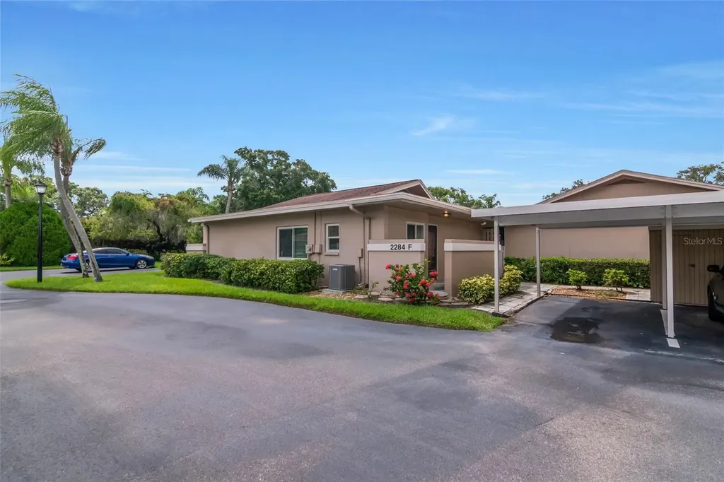 2284 Oak Neck Road Clearwater FL 33763