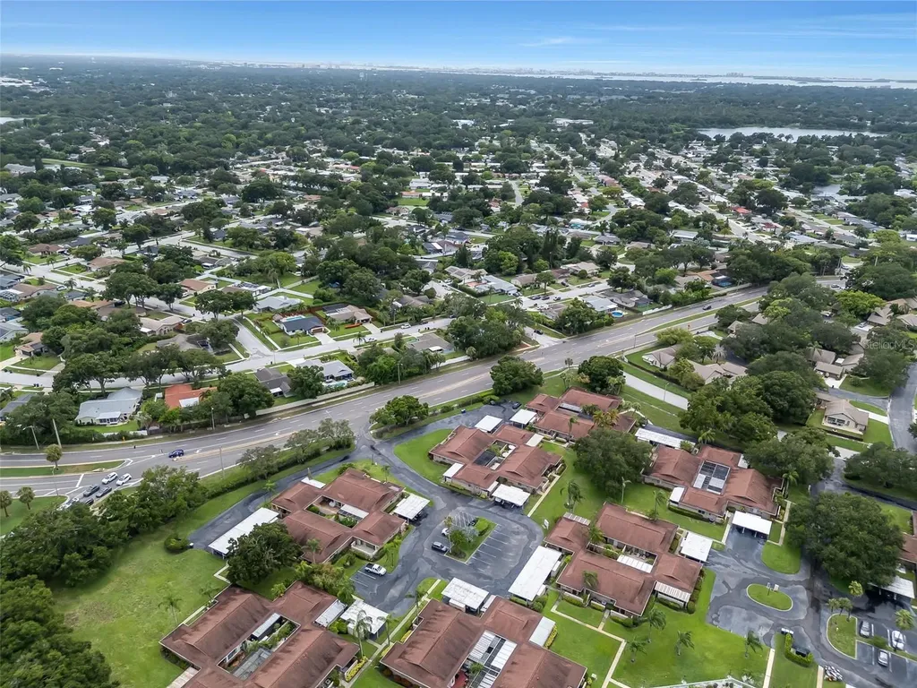 2284 Oak Neck Road Clearwater FL 33763