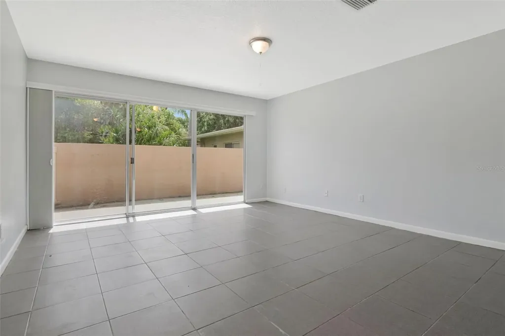 2284 Oak Neck Road Clearwater FL 33763