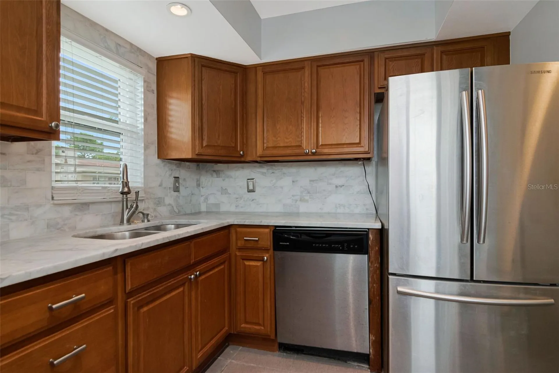 2284 Oak Neck Road Clearwater FL 33763