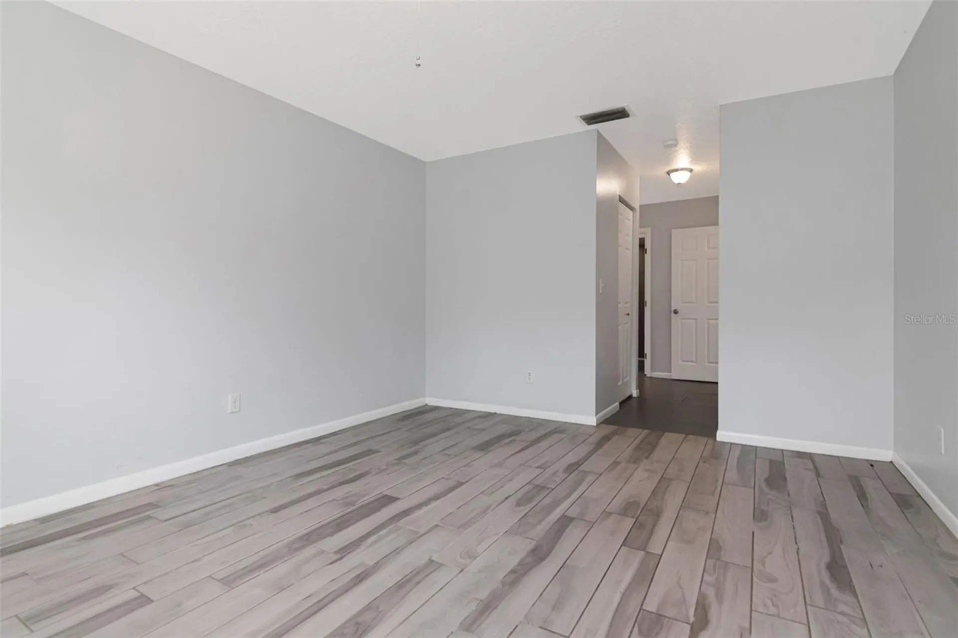2284 Oak Neck Road Clearwater FL 33763