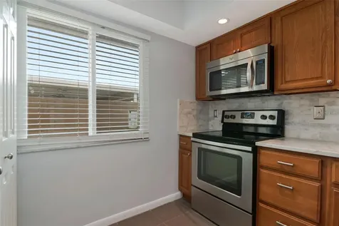 2284 Oak Neck Road Clearwater FL 33763