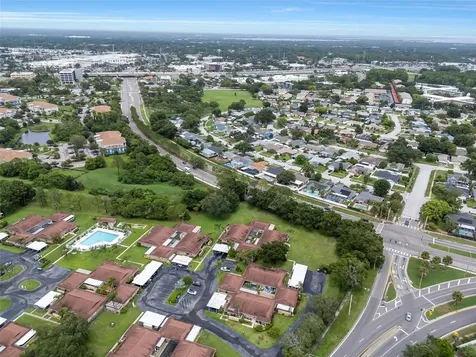 2284 Oak Neck Road Clearwater FL 33763