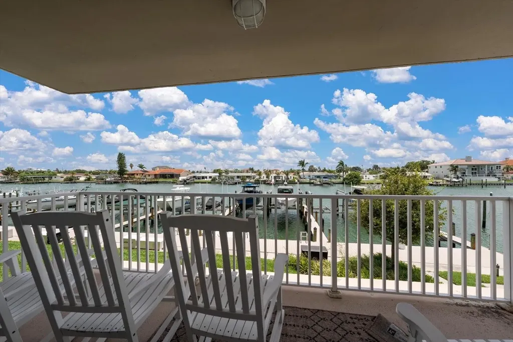 223 Island Way Clearwater Beach FL 33767