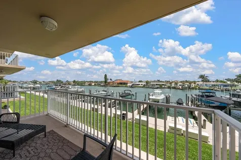 223 Island Way Clearwater Beach FL 33767