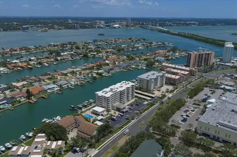 223 Island Way Clearwater Beach FL 33767