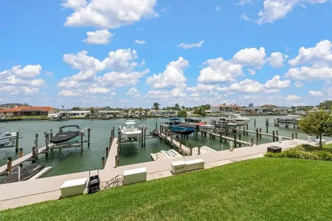 223 Island Way Clearwater Beach FL 33767