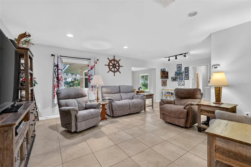 37414 Turner Drive Umatilla FL 32784