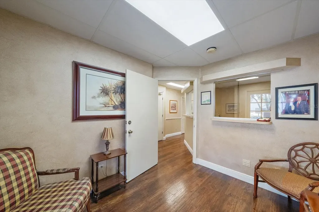 1521 Tamiami Trail S Venice FL 34285