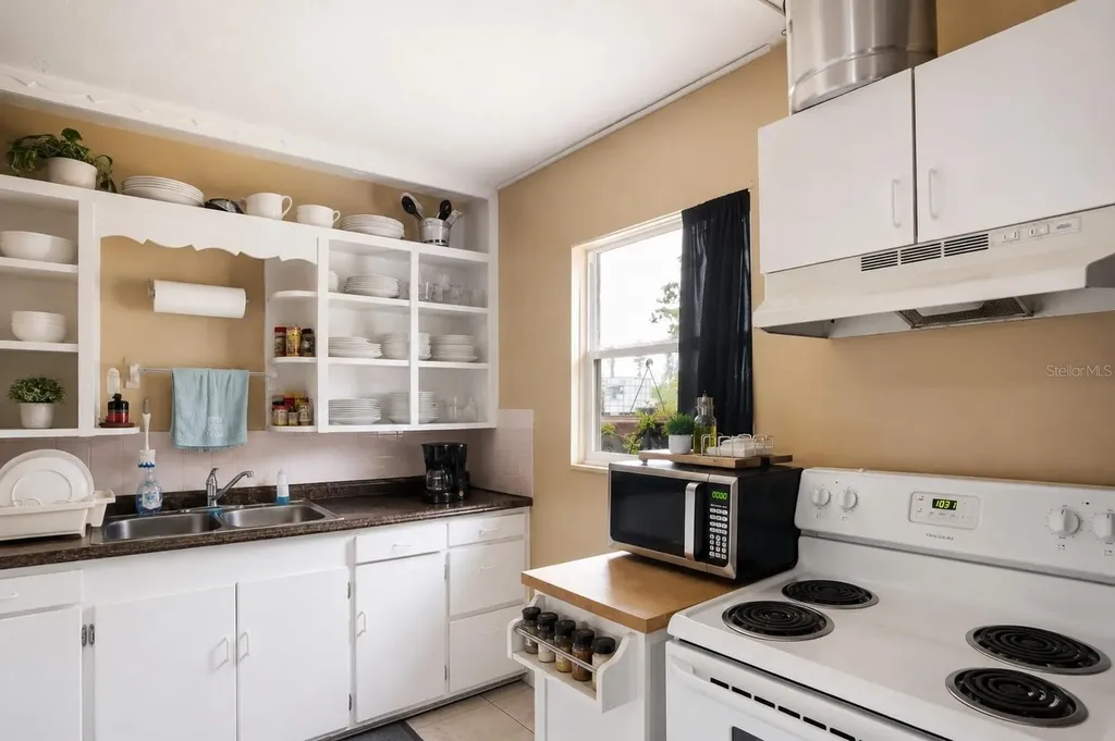 3917 Royal Palm Avenue Sarasota FL 34234