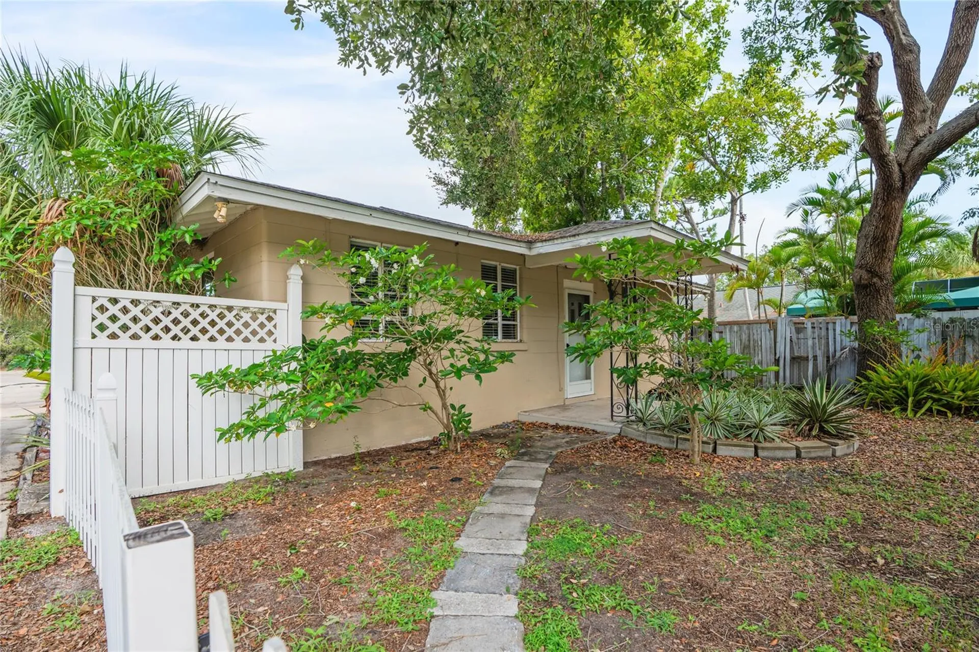 3917 Royal Palm Avenue Sarasota FL 34234