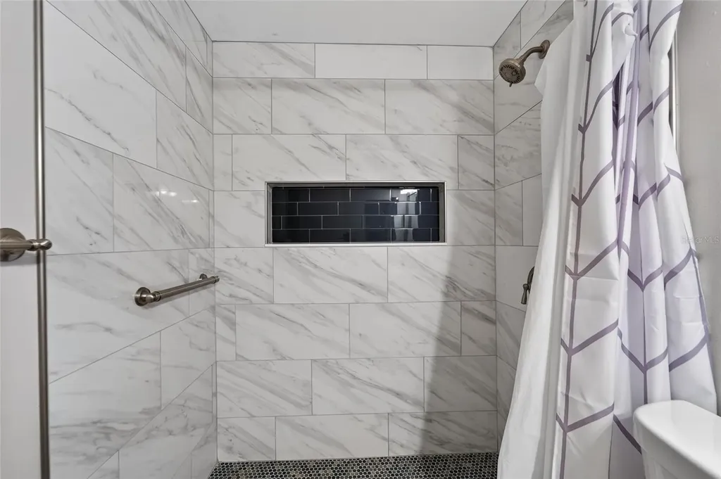 3414 King George Lane Seffner FL 33584
