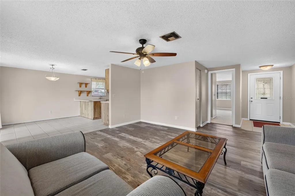 3414 King George Lane Seffner FL 33584