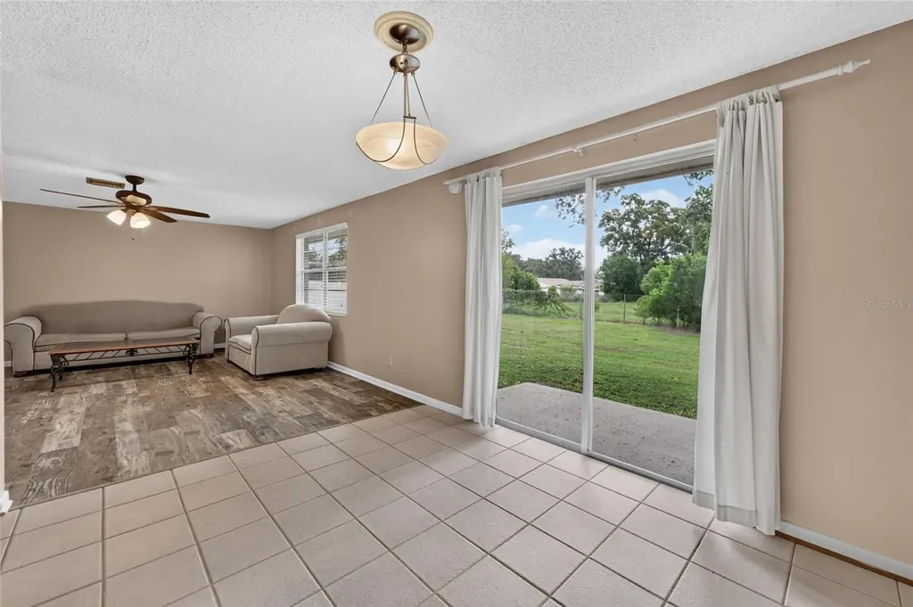 3414 King George Lane Seffner FL 33584