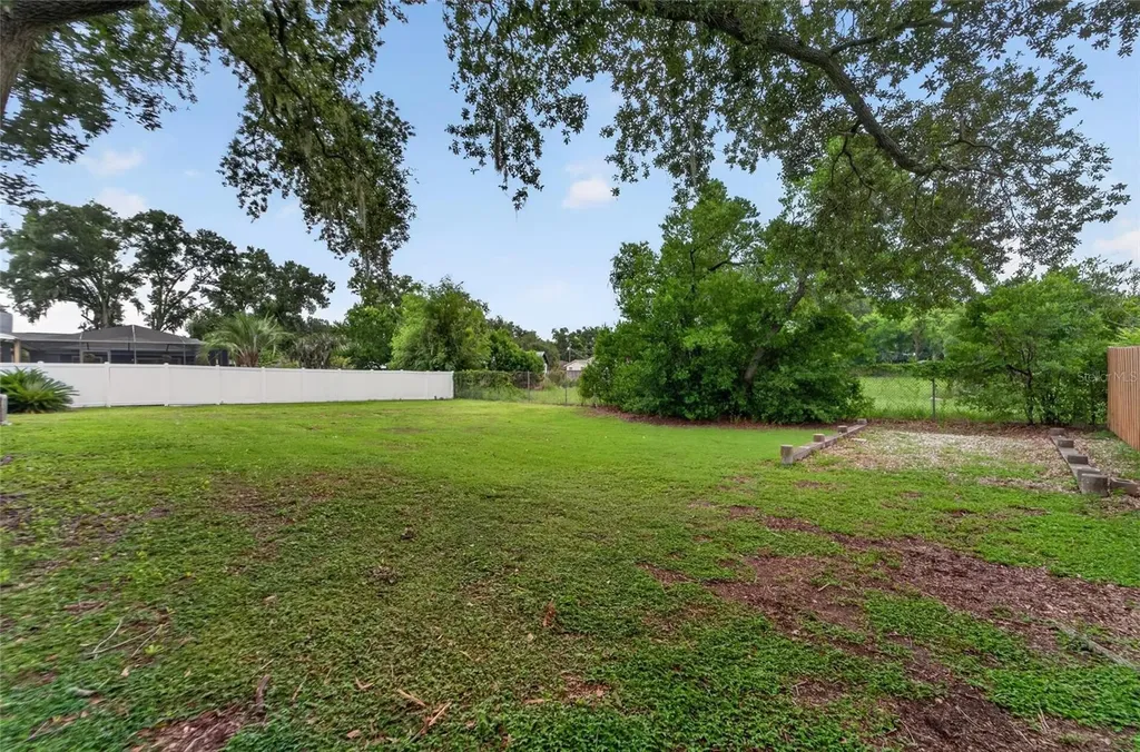 3414 King George Lane Seffner FL 33584