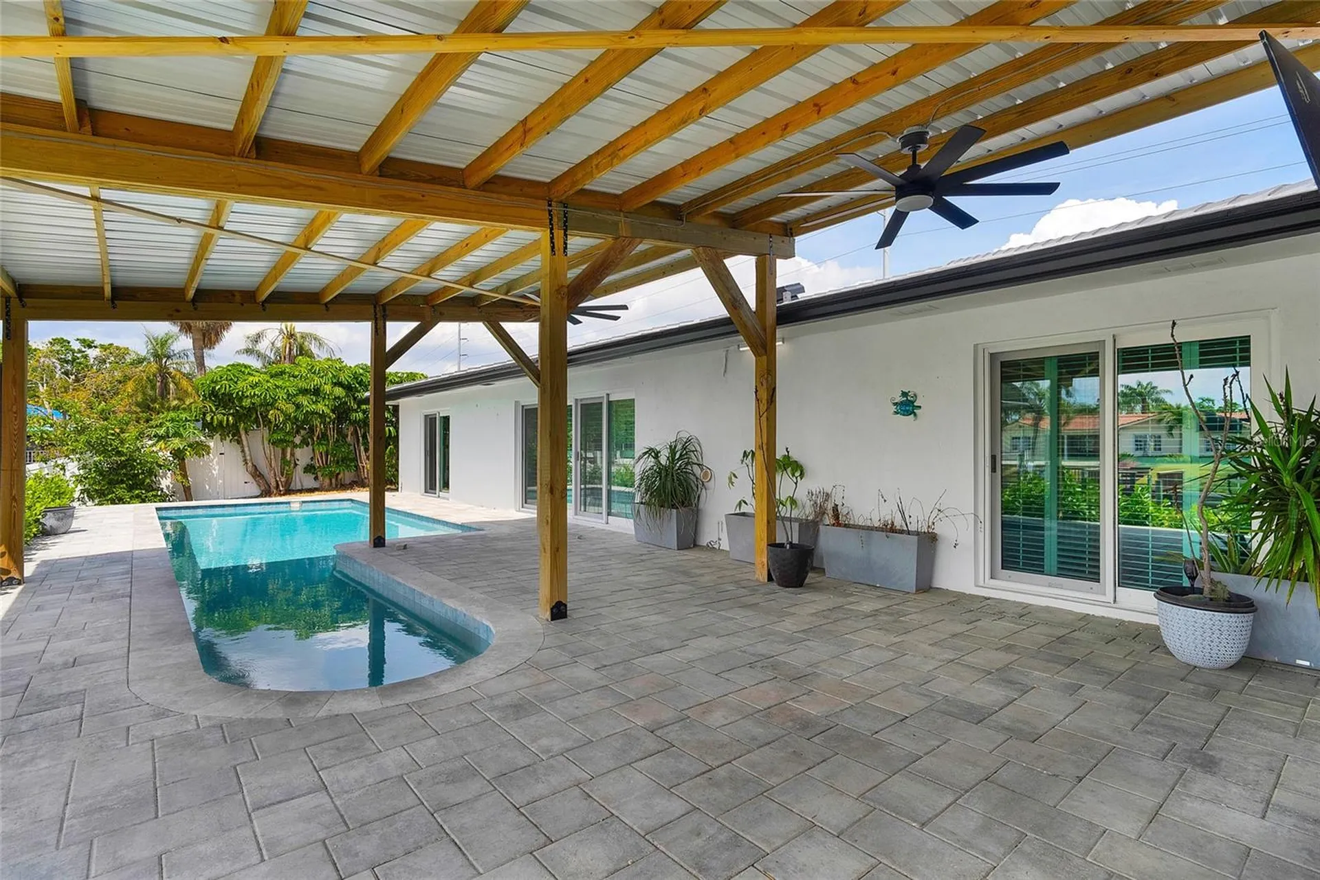 3944 Doral Drive Tampa FL 33634