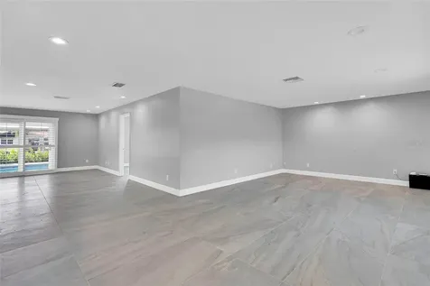 3944 Doral Drive Tampa FL 33634
