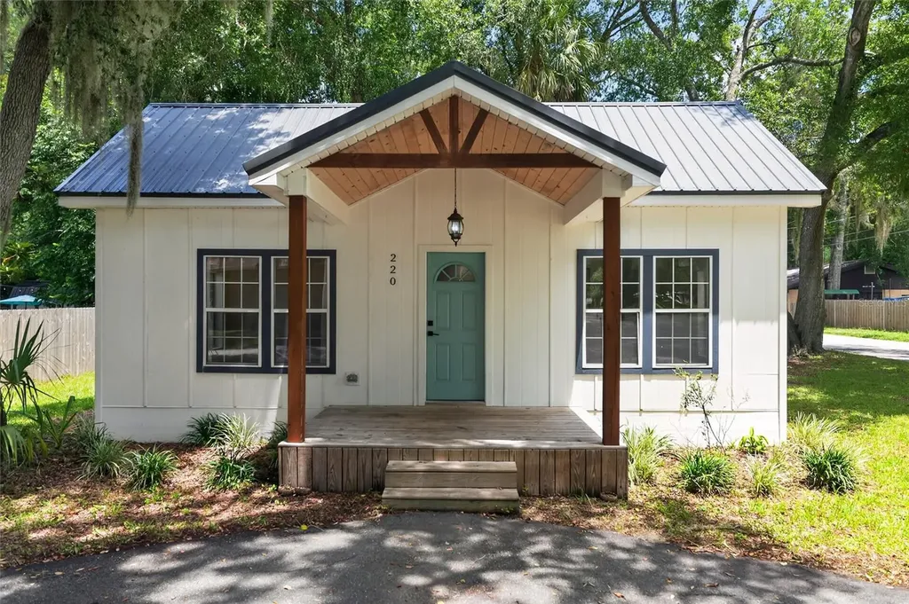 220 NE 1st Avenue Williston FL 32696
