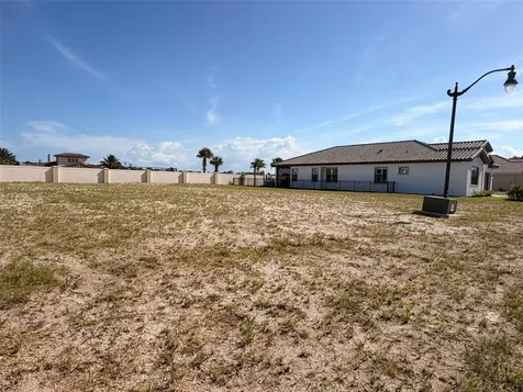 4 Menorca Way Palm Coast FL 32137