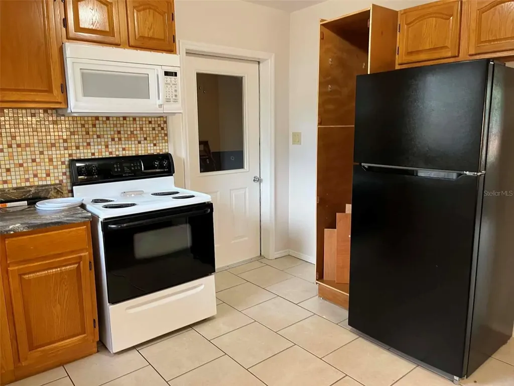 6445 River Road New Port Richey FL 34652