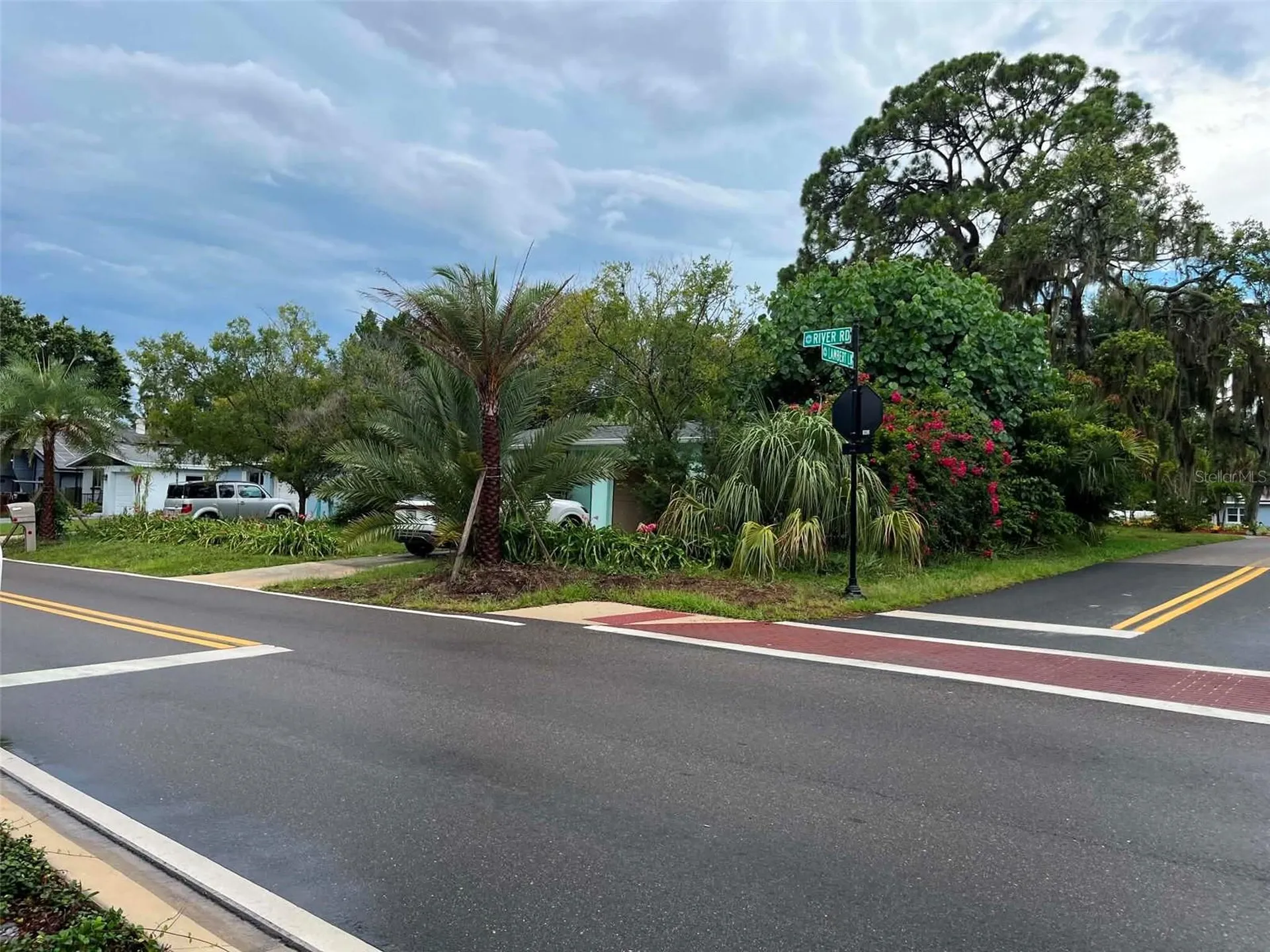 6445 River Road New Port Richey FL 34652