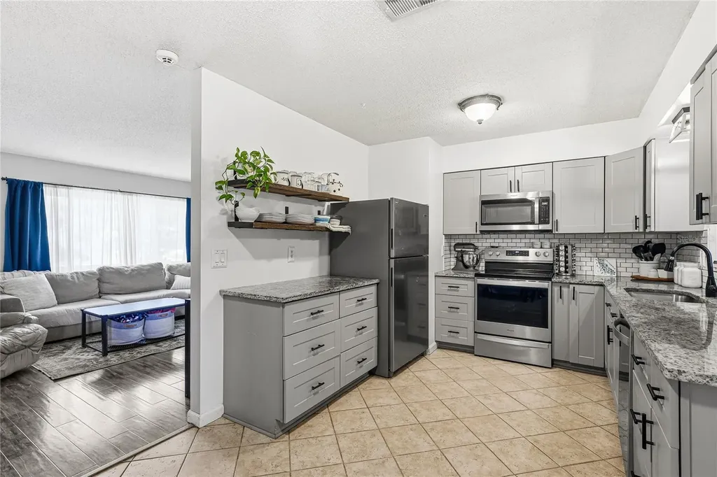 6412 2nd Avenue W Bradenton FL 34209