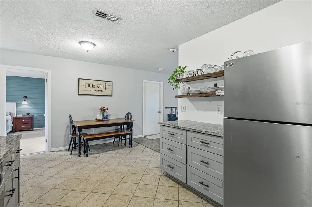 6412 2nd Avenue W Bradenton FL 34209