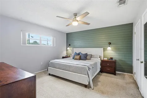 6412 2nd Avenue W Bradenton FL 34209