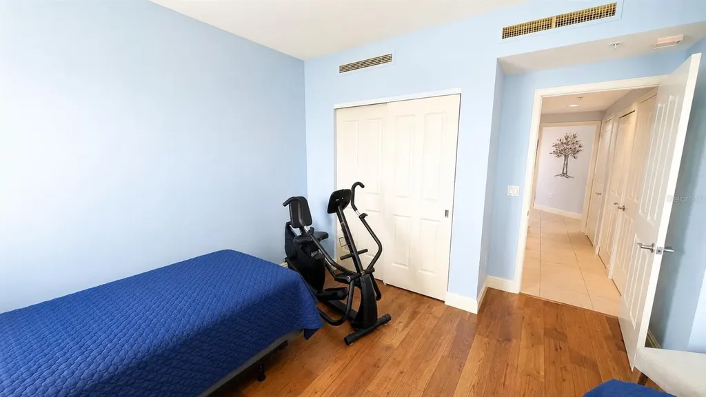 50 Central Avenue Sarasota FL 34236