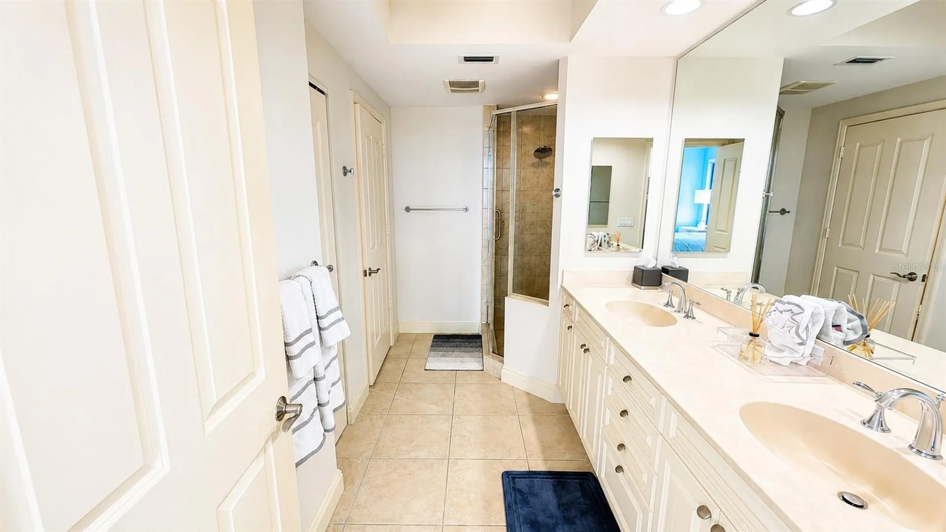 50 Central Avenue Sarasota FL 34236
