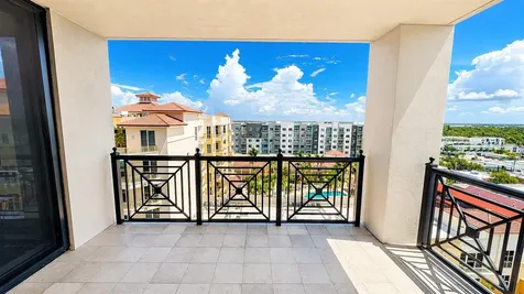 50 Central Avenue Sarasota FL 34236