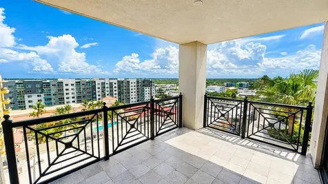 50 Central Avenue Sarasota FL 34236